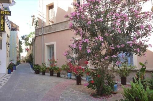 "Tete A Tete" Lux Apart In The Most Beautiful Street Of Town Rhodes City Zewnętrze zdjęcie